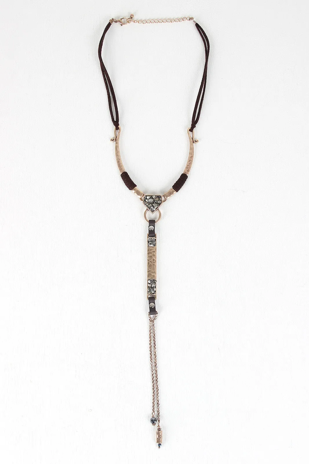 Hammered Metallic Accent Cord Necklace