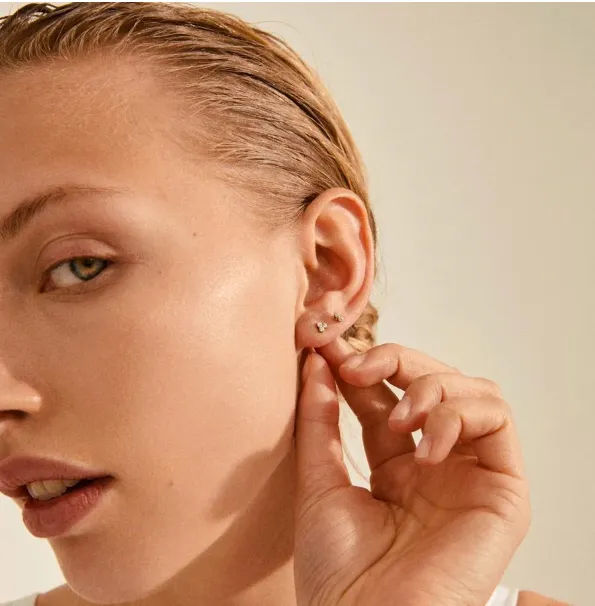 IOKASTE recycled chunky hoops gold-plated