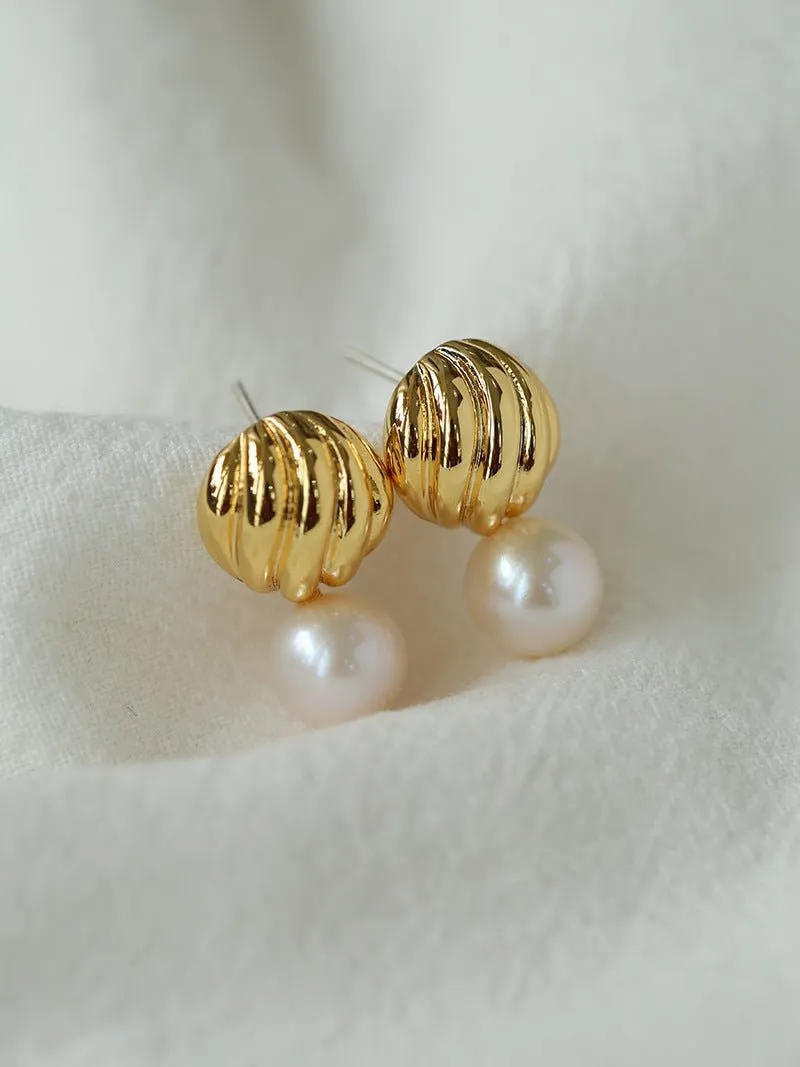 Metal Shell Pearl Drop Earrings