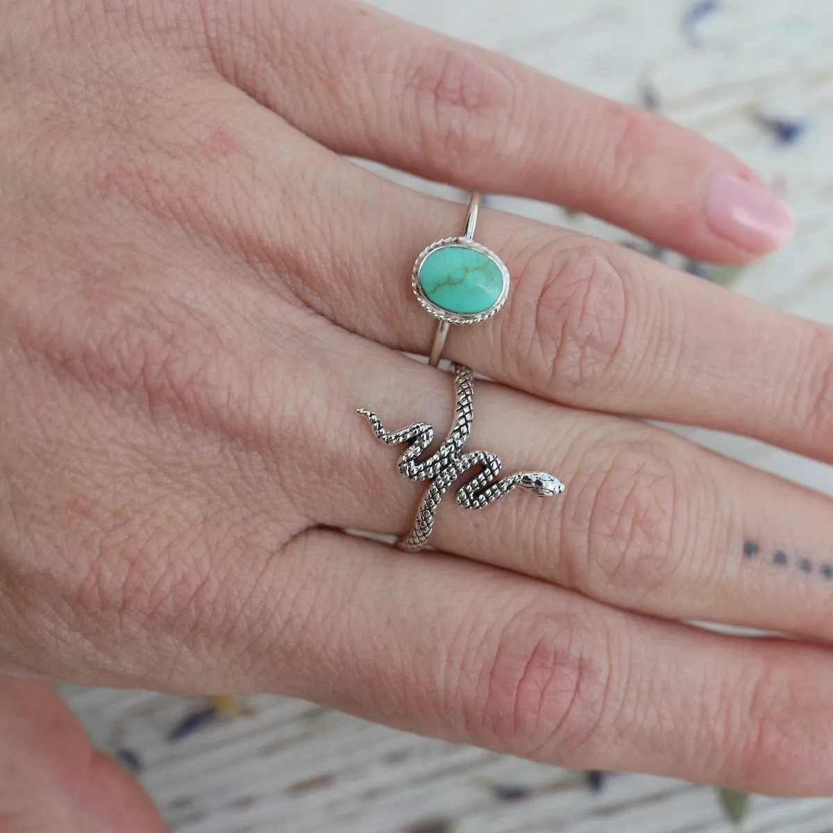 Oval Compressed Turquoise Silver Ring