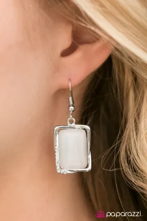 Paparazzi Earring ~ I DEW What I Want - White