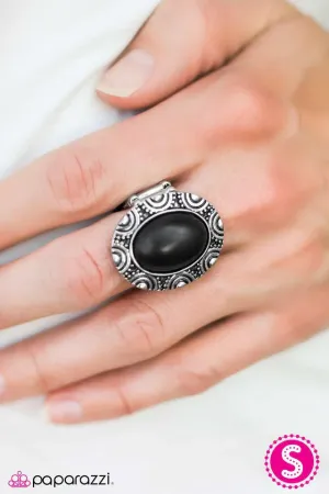 Paparazzi Ring ~ Dune Chaser - Black