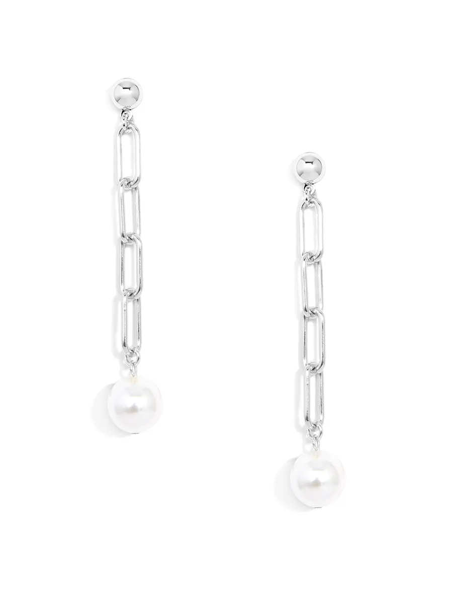 Simply Sophisticated Pearl Drop Earring